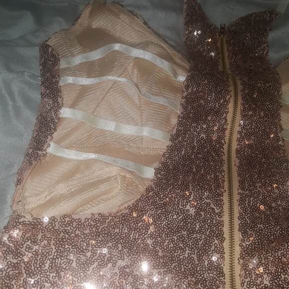 📢📢ON SALE NOW📢📢Sparkly Mini Dress - Picture 3 of 6